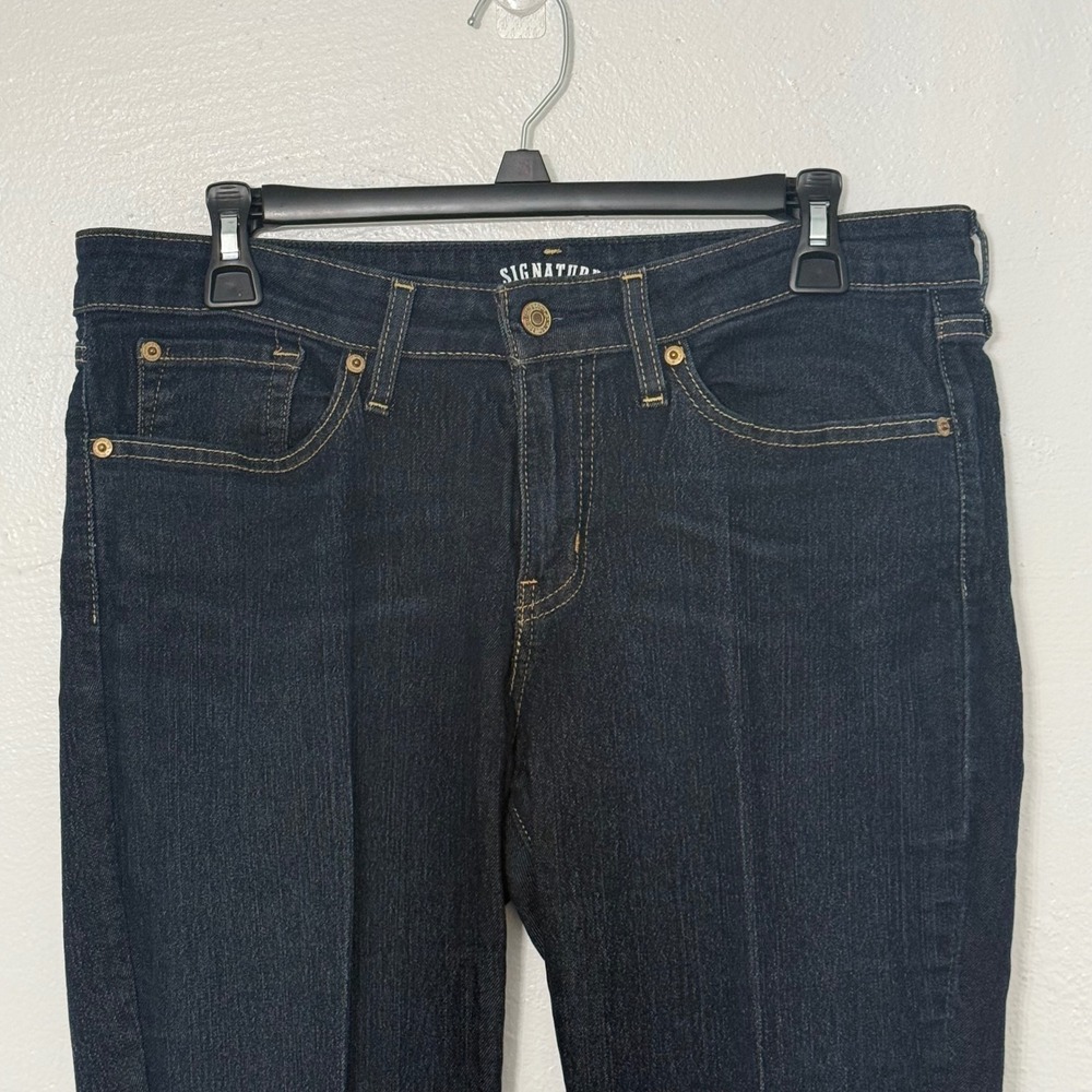 Levi Strauss Signature Gold Women's Mid Rise Straight Leg Jeans - Picture 2 of 6